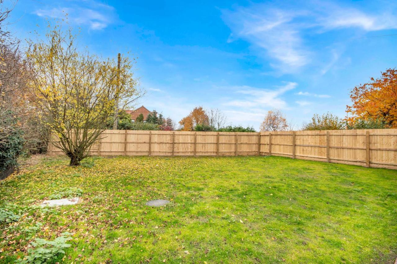 Newly Renovated Rural Cottage In North Scarle Lincoln Exterior photo